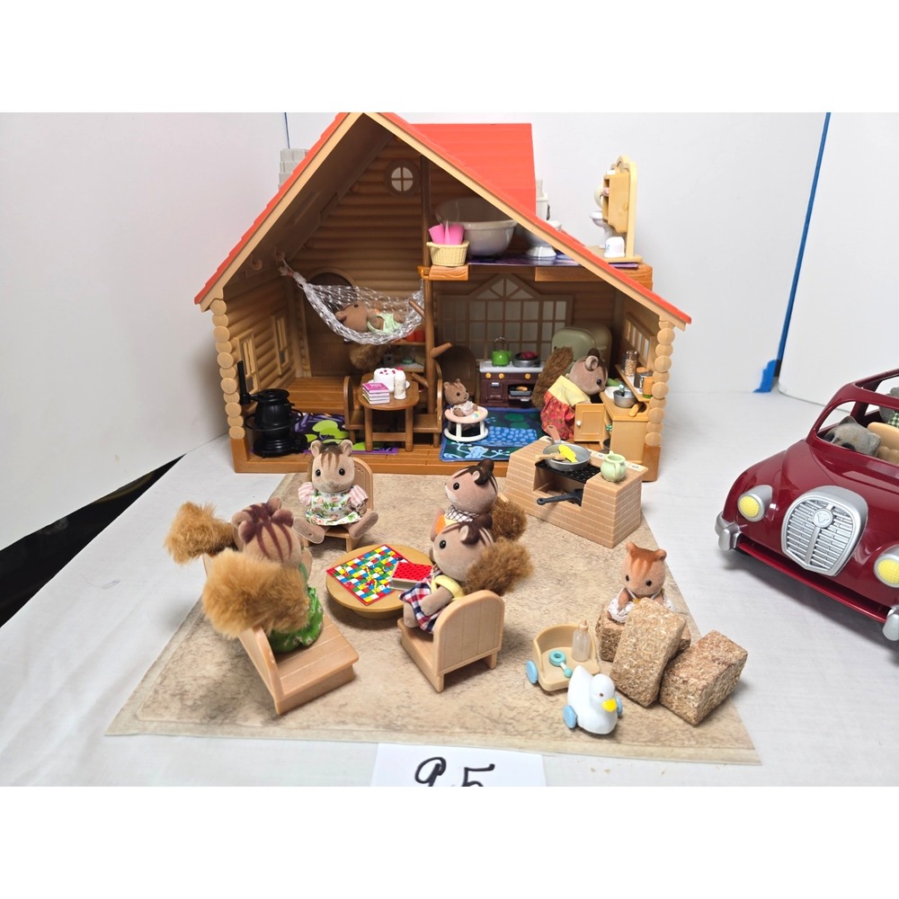 Calico Critters Log Cabin Lodge Playset Cherry Cruiser Car Squirrels Raccoons